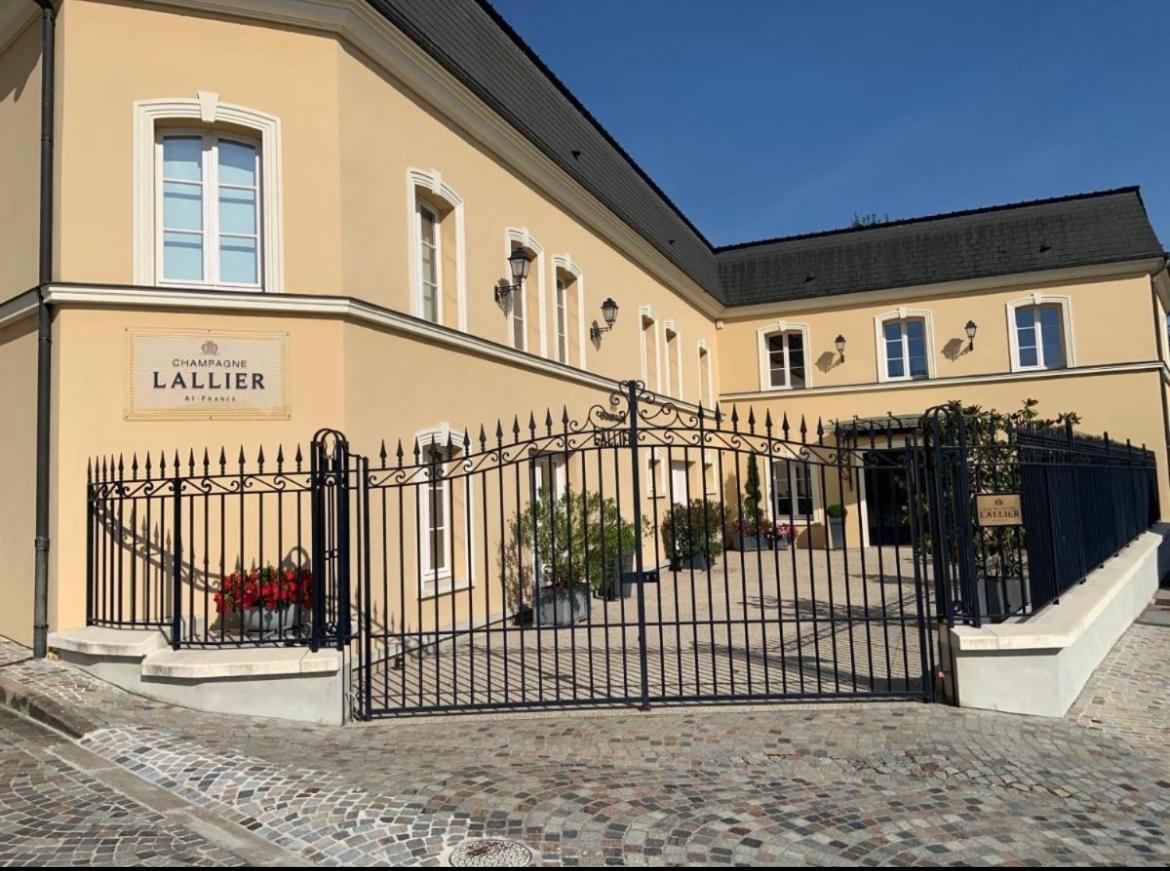 Ay Central Ay-Champagne Exterior foto